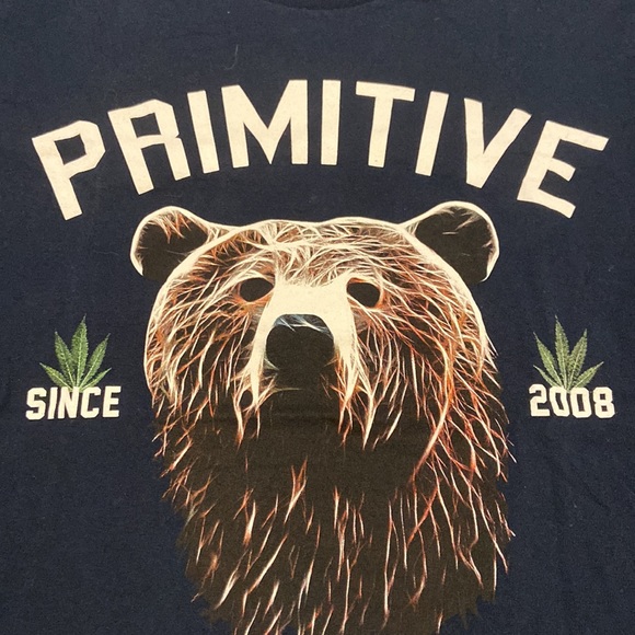 Primitive Apparel - Navy tee with cool print - Picture 3 of 8
